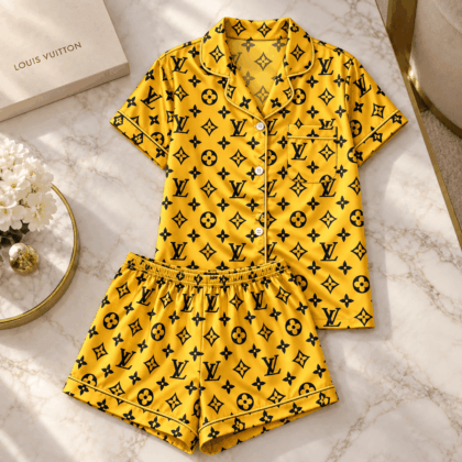 Louis Vuitton | Golden Monogram Print Pajamas Set Fall 2026 Collection