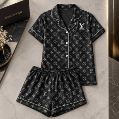 Louis Vuitton | Silver Monogram Print Pajamas Set Fall 2026 Collection