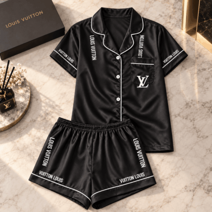 Louis Vuitton | Signature Typography Contrast Trim Pajamas Set Fall 2026 Collection