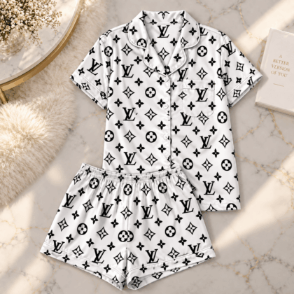 Louis Vuitton | Monochrome Oversized Monogram Pajamas Set Winter 2026 Collection