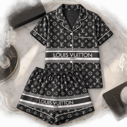 Louis Vuitton | Monogram Banner Print Pajamas Set Fall 2026 Collection