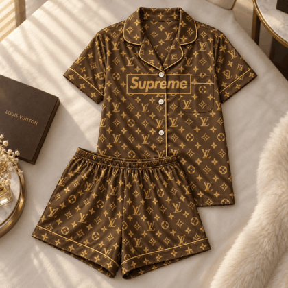 Louis Vuitton | Golden Box Logo Monogram Pajamas Set Winter 2026 Collection