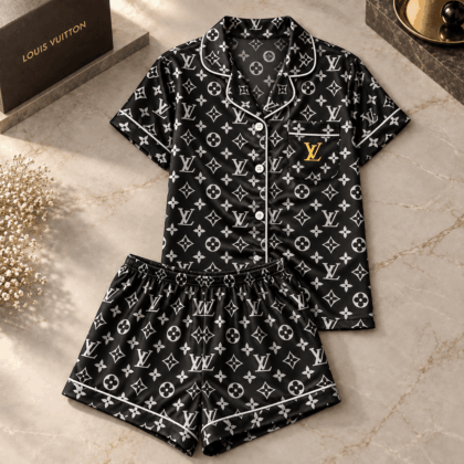 Louis Vuitton | Monochrome Monogram Print Pajamas Set Winter 2026 Collection