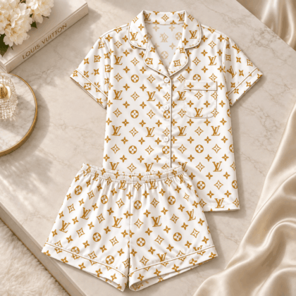 Louis Vuitton | Golden Monogram Print Pajamas Set Fall 2026 Collection
